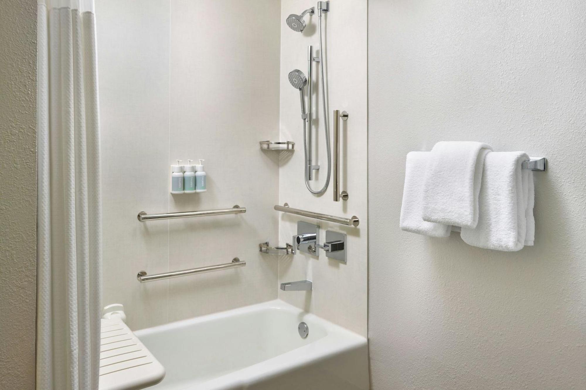 Courtyard By Marriott Newark Elizabeth Hotel Kültér fotó